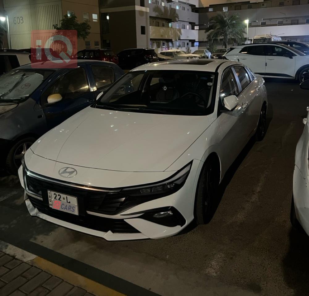 هیوندای ئەلەنترا